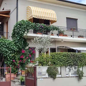 Via Della Grotta Bed & Breakfast